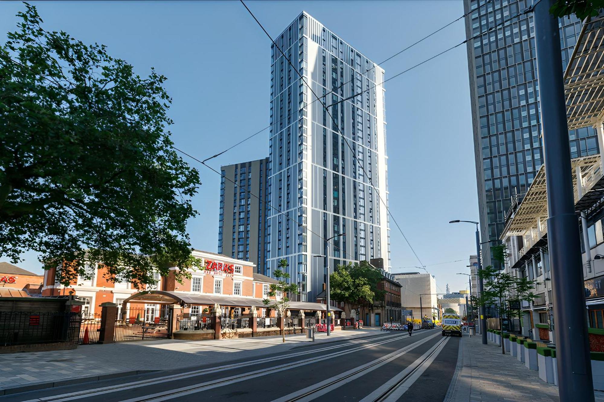 Last-Minute Specials L Book It Now L Sleeps Up To 4 L 2 Bed 2 Bath - Gym - Prime Birmingham Location L Jvt Short Lets Esterno foto